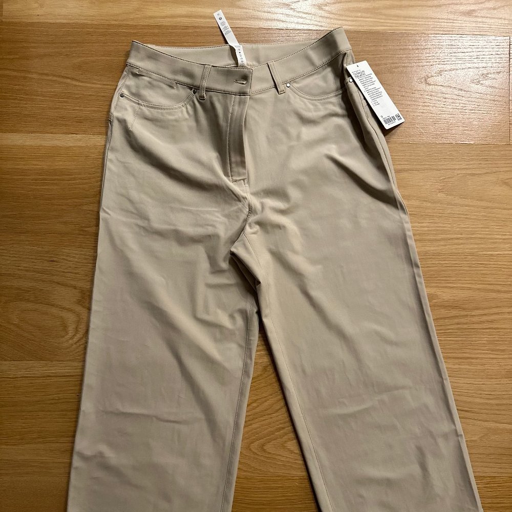 Lululemon City Sleek Wide Leg 7/8 pant
